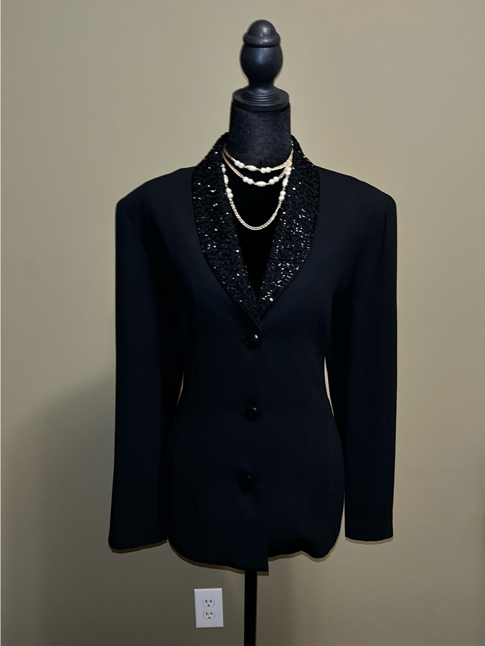 Jessica Howard Black Sequin Lapel Blazer